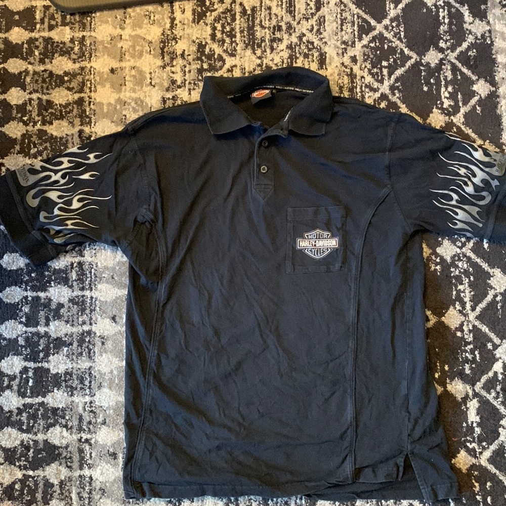 Vintage 2007 collared Harley-Davidson Tee with flame logo sleeve